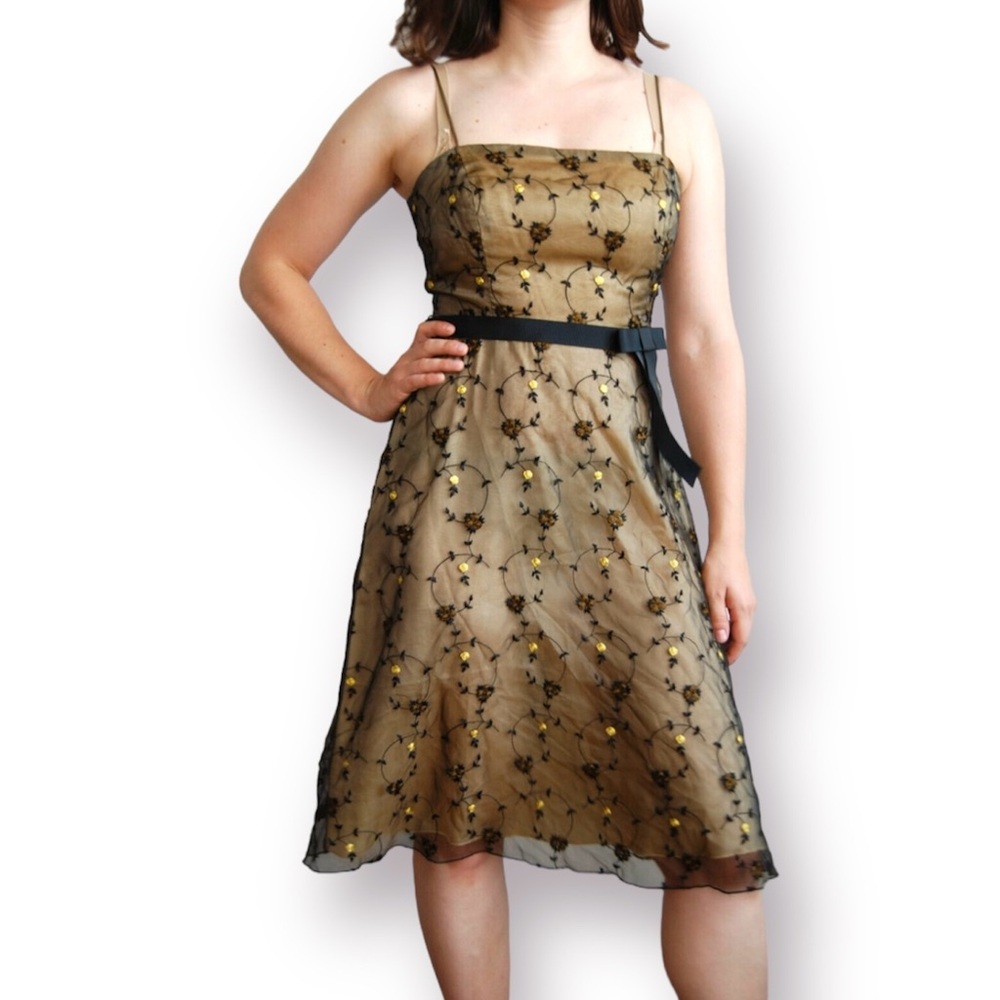 Laundry by Shelli Segal Silk Embroidered Floral Dress Size 6